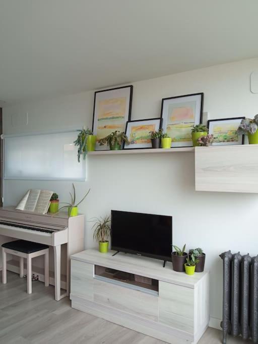 Apartamento Terraza Y Piscina Con Vistas Espectaculares Al Mar Parking Cubierto San Vicente De La Barquera Exterior foto